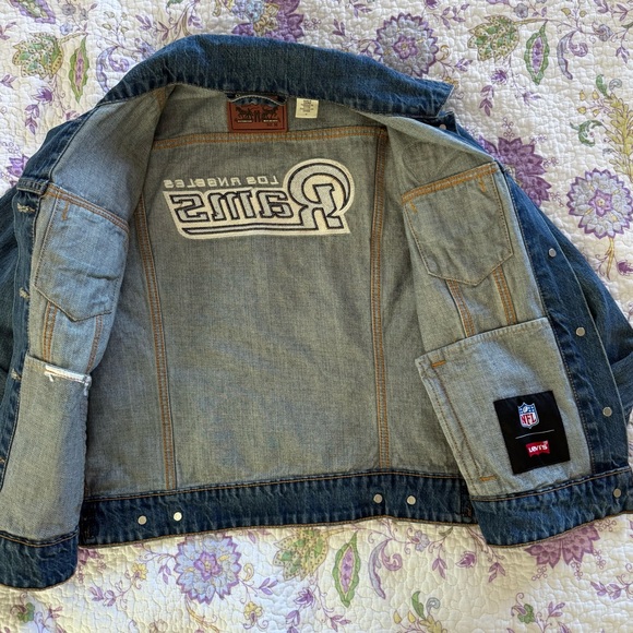Levi’s Los Angeles Rams Denim Jacket size M - Picture 7 of 16